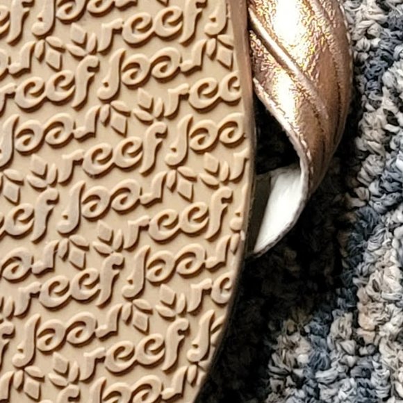 Gold Reef Cushion Thong Sandals Size 7.5 - Picture 4 of 14